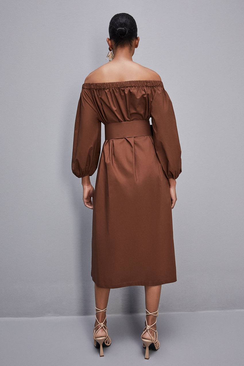 Patrizia Pepe Off-shoulder Dress With Belt Bruin | 8620FNIVM