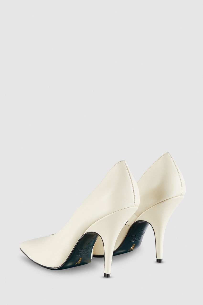 Patrizia Pepe Smooth Leather Pumps Beige | 3681TKSZM